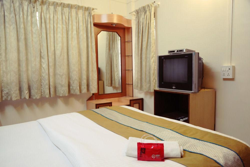 Oyo 946 Royce Studio Apartments Pune Dış mekan fotoğraf